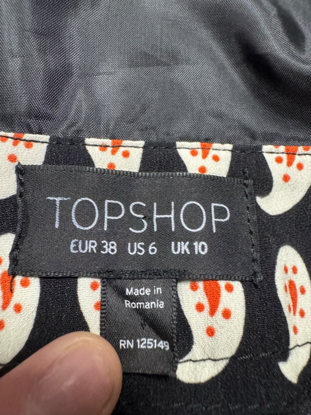 TOPSHOP Paisley Print Overall Shorts Size 6 - Picture 6 of 7